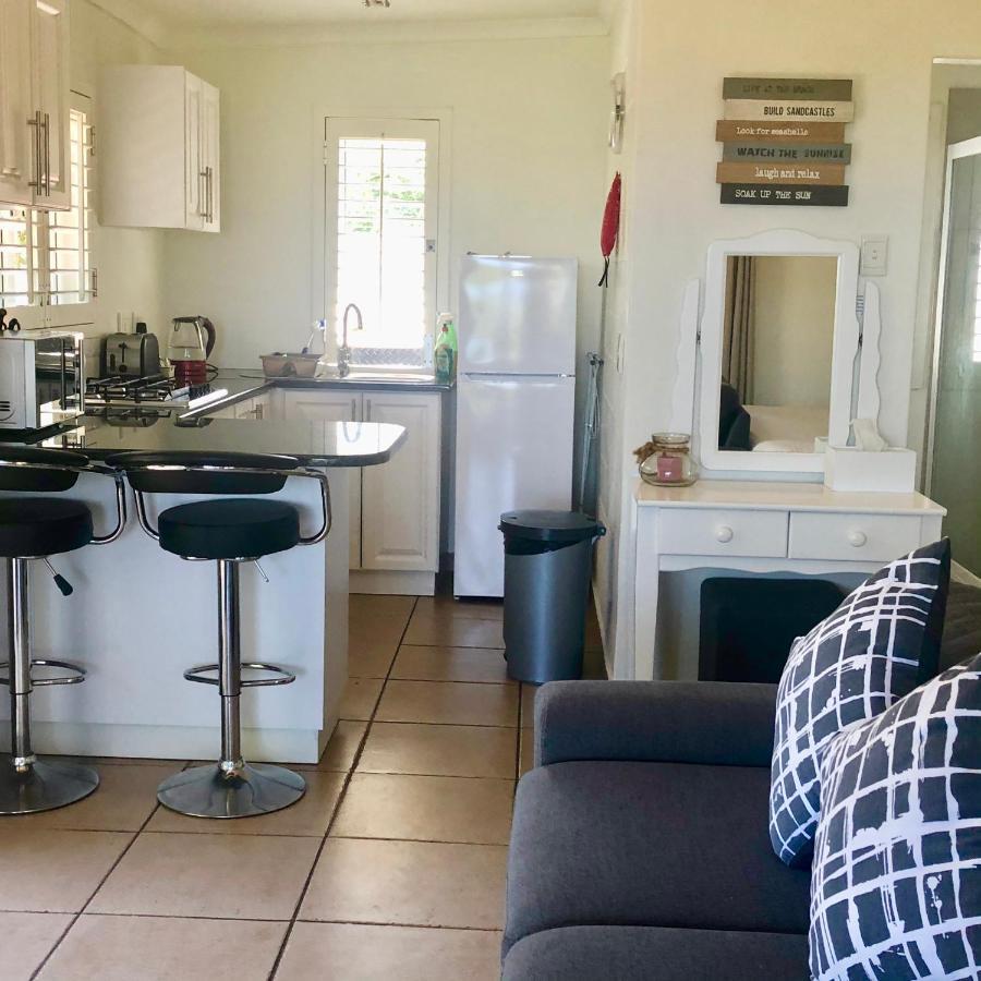 Beachbreak Cottages Umhlanga Rocks 외부 사진